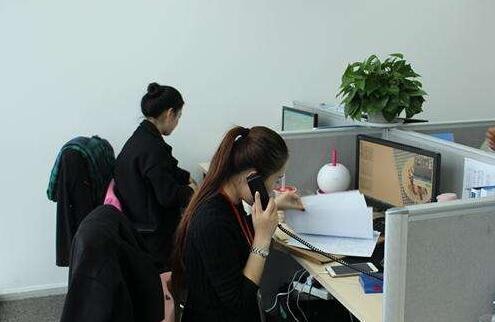 上海为了温暖这个冬天，松下拍了一支很暖心的广告